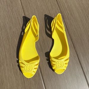 Authentic Gucci rubber shoes Size 4